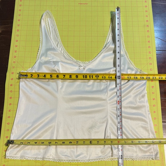 VINTAGE cami camisole white nylon lace trim Vanity Fair lingerie tank top layer - Picture 9 of 9